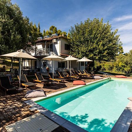 פאליאורי Casa Luxury Suites מראה חיצוני תמונה