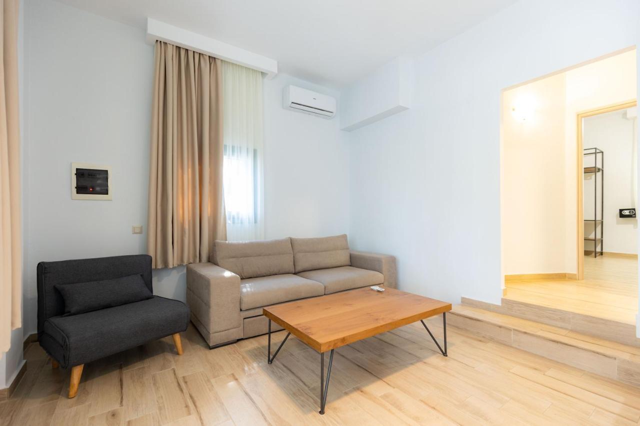 פאליאורי Casa Luxury Suites מראה חיצוני תמונה