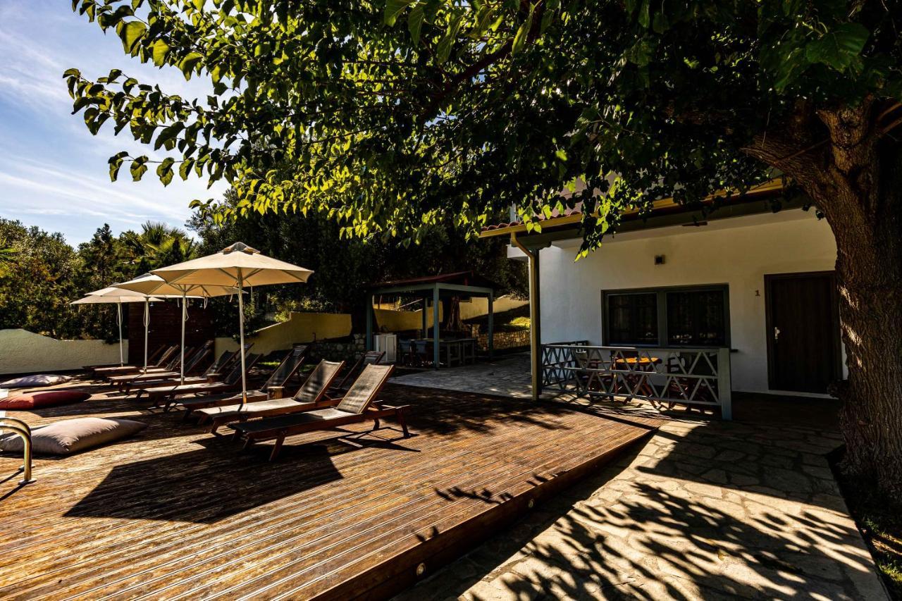 פאליאורי Casa Luxury Suites מראה חיצוני תמונה