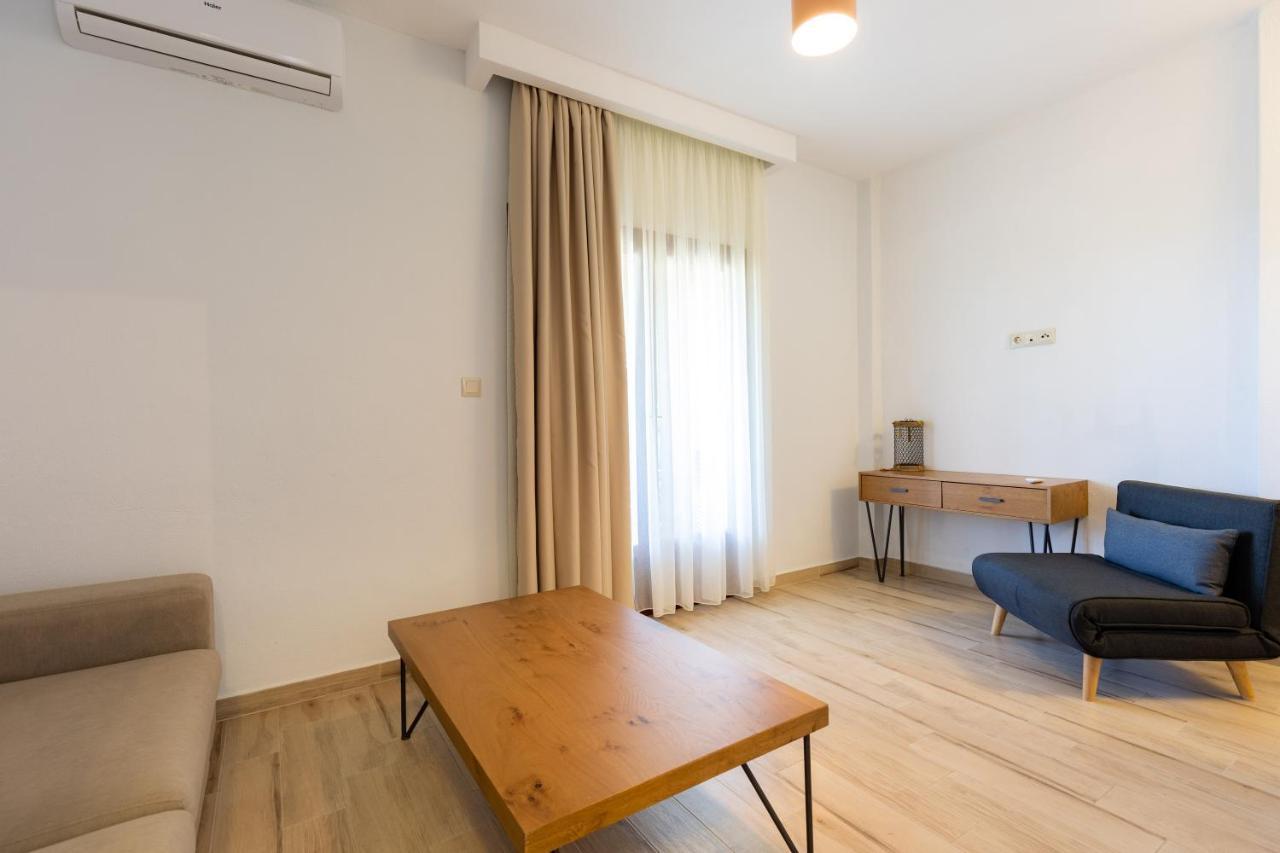 פאליאורי Casa Luxury Suites מראה חיצוני תמונה