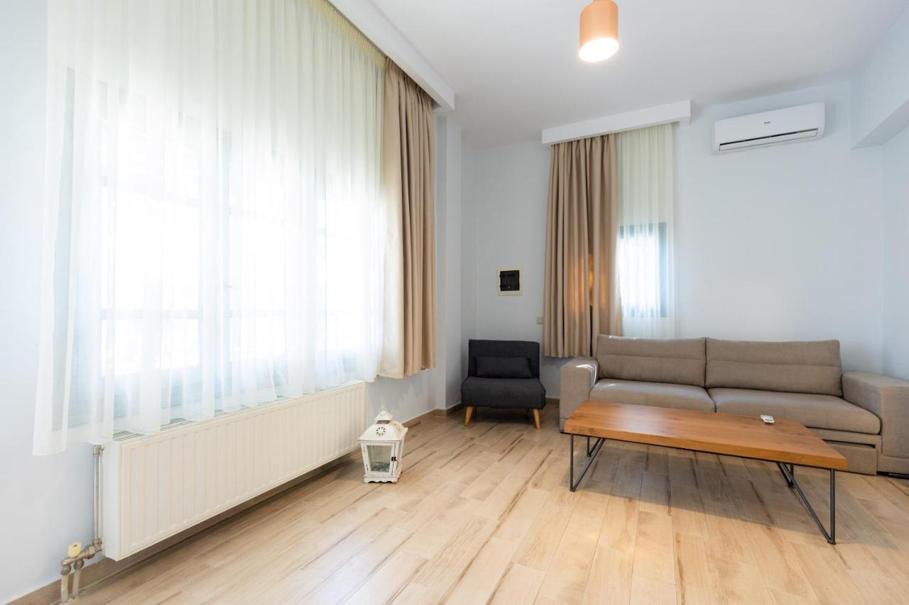 פאליאורי Casa Luxury Suites מראה חיצוני תמונה