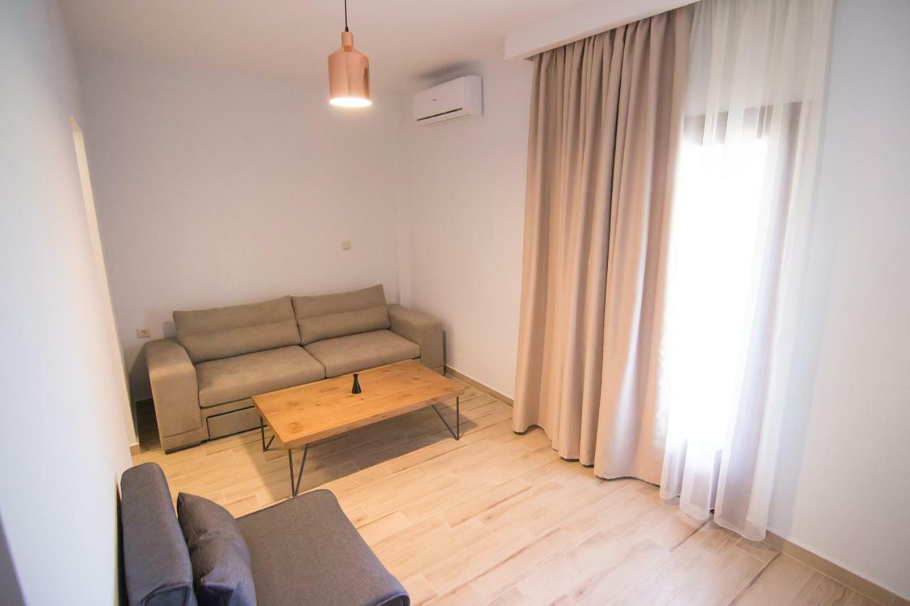פאליאורי Casa Luxury Suites מראה חיצוני תמונה