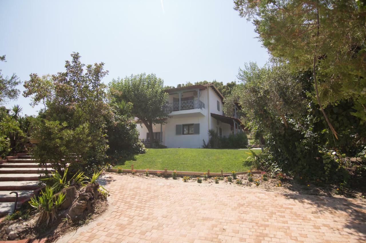 פאליאורי Casa Luxury Suites מראה חיצוני תמונה